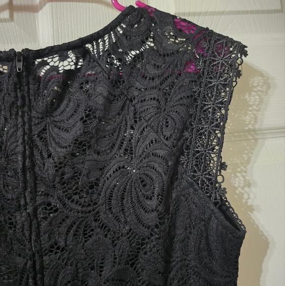 NWT Bisou Bisou Black Lace Shift Midi Dress, Fitted, Cap Sleeves, Lined, Size 6. - Picture 12 of 15